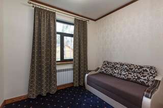 Отель Carivka Hotel Царивка Люкс с 1 спальней и диваном-кроватью-10