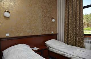 Отель Carivka Hotel Царивка Стандартный двухместный номер с 1 кроватью или 2 отдельными кроватями-3